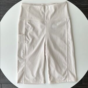 H&M Sport Off-White High-Waisted Biker Shorts XS